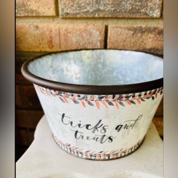 *Happy Halloween Bucket Set of 2 - Picture 5 of 10